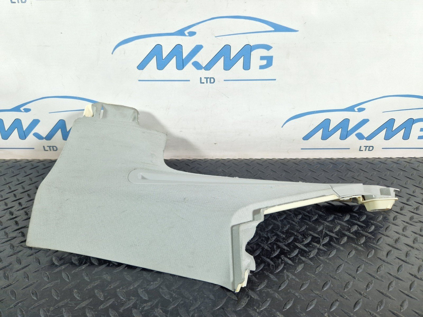 12-18 AUDI A6 C7 GENUINE RIGHT UPPER D PILLAR TRIM 4G9867246B