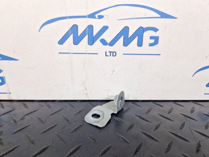 Audi A4 B9 front right wing bracket 8W0821470