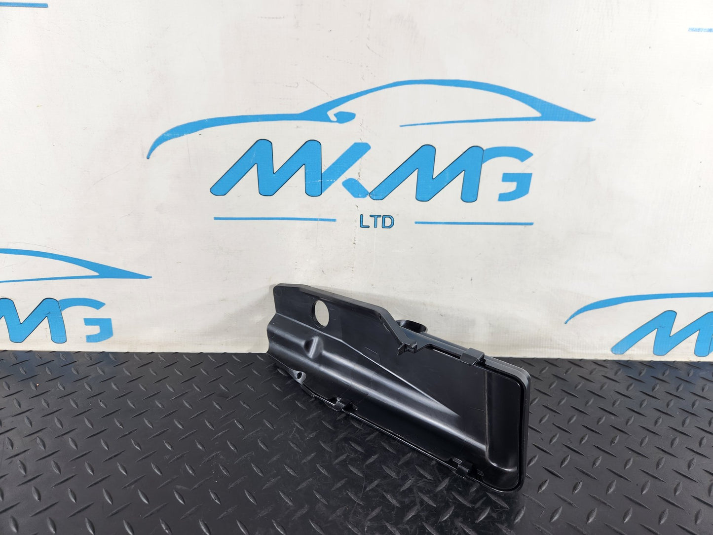 2019 - Mercedes-Benz B200d B-Class W247 SUV Air Duct Intake Trim a2478309900