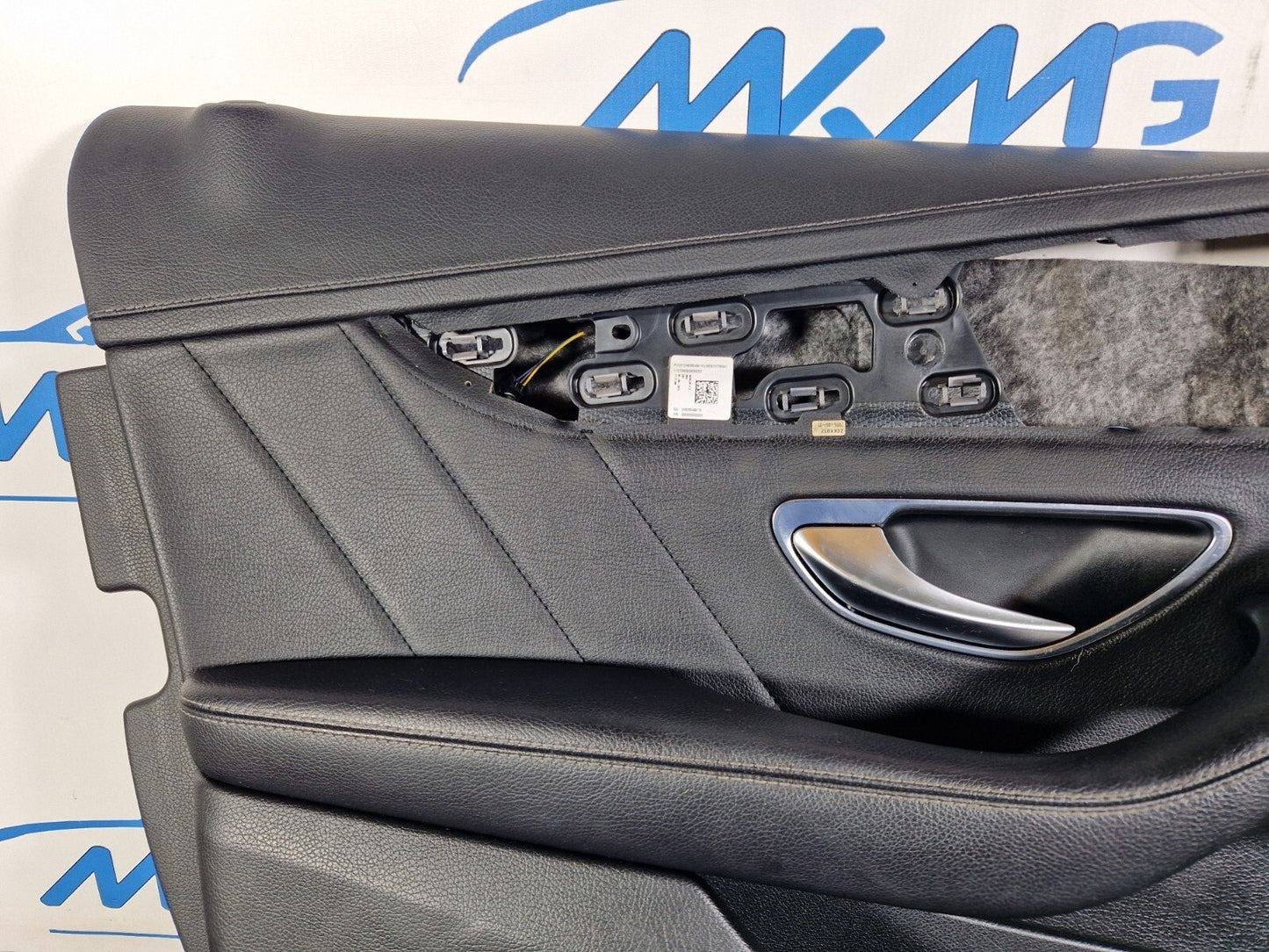 14-21 MERCEDES BENZ C300h W205 FRONT PASSENGER SIDE DOOR PANEL A2055400010