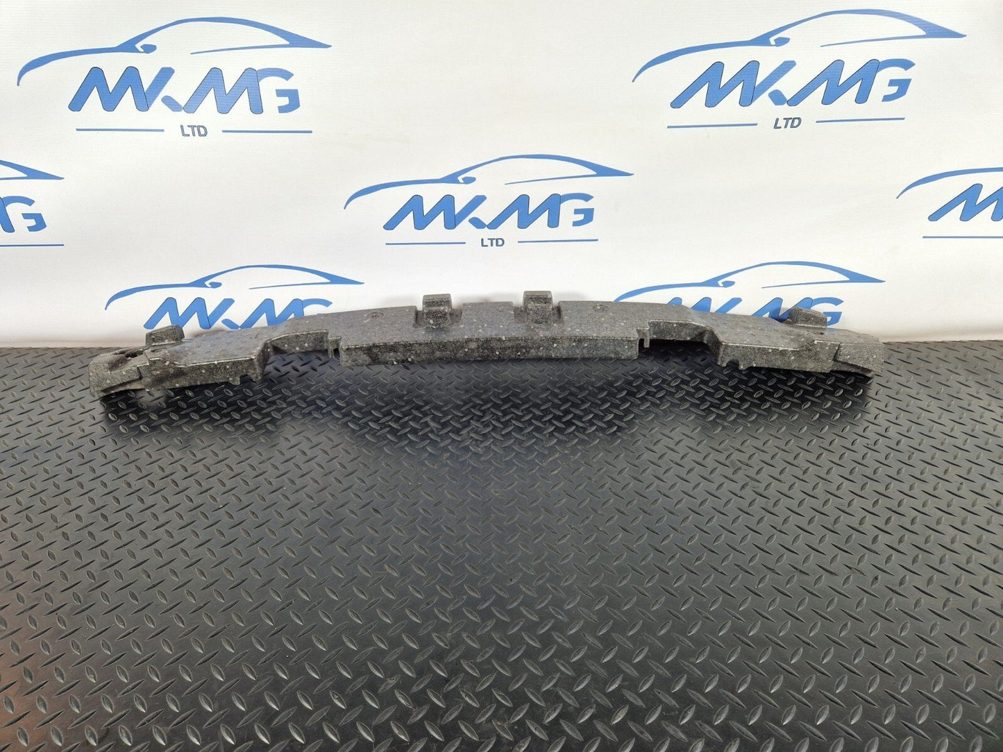 10-18 AUDI A7 4G S-LINE OEM FRONT BUMPER FOAM FILLER PIECE 4G8807550B