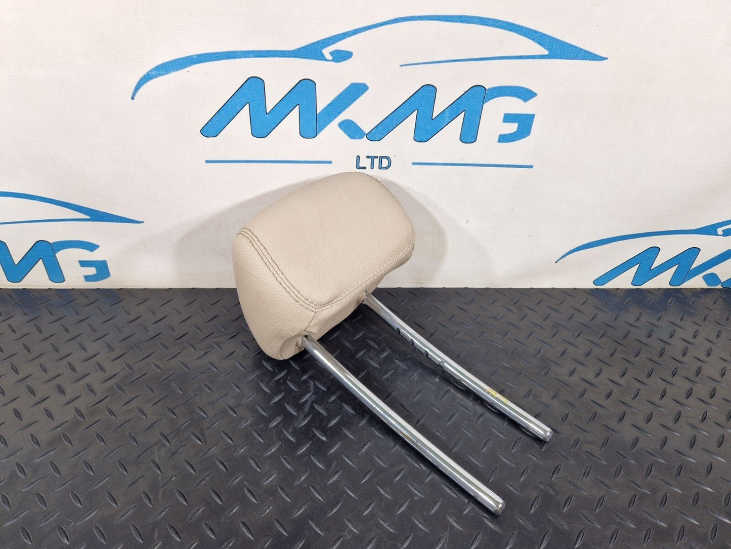 14-21 MERCEDES-BENZ C-CLASS C250D W205 REAR SEAT CENTER LEATHER HEAD REST