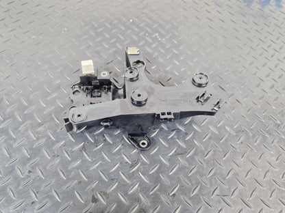 19-ON MERCEDES BENZ B CLASS W247 SUPPORT MOUNT HOLDER BRACKET A6541425400