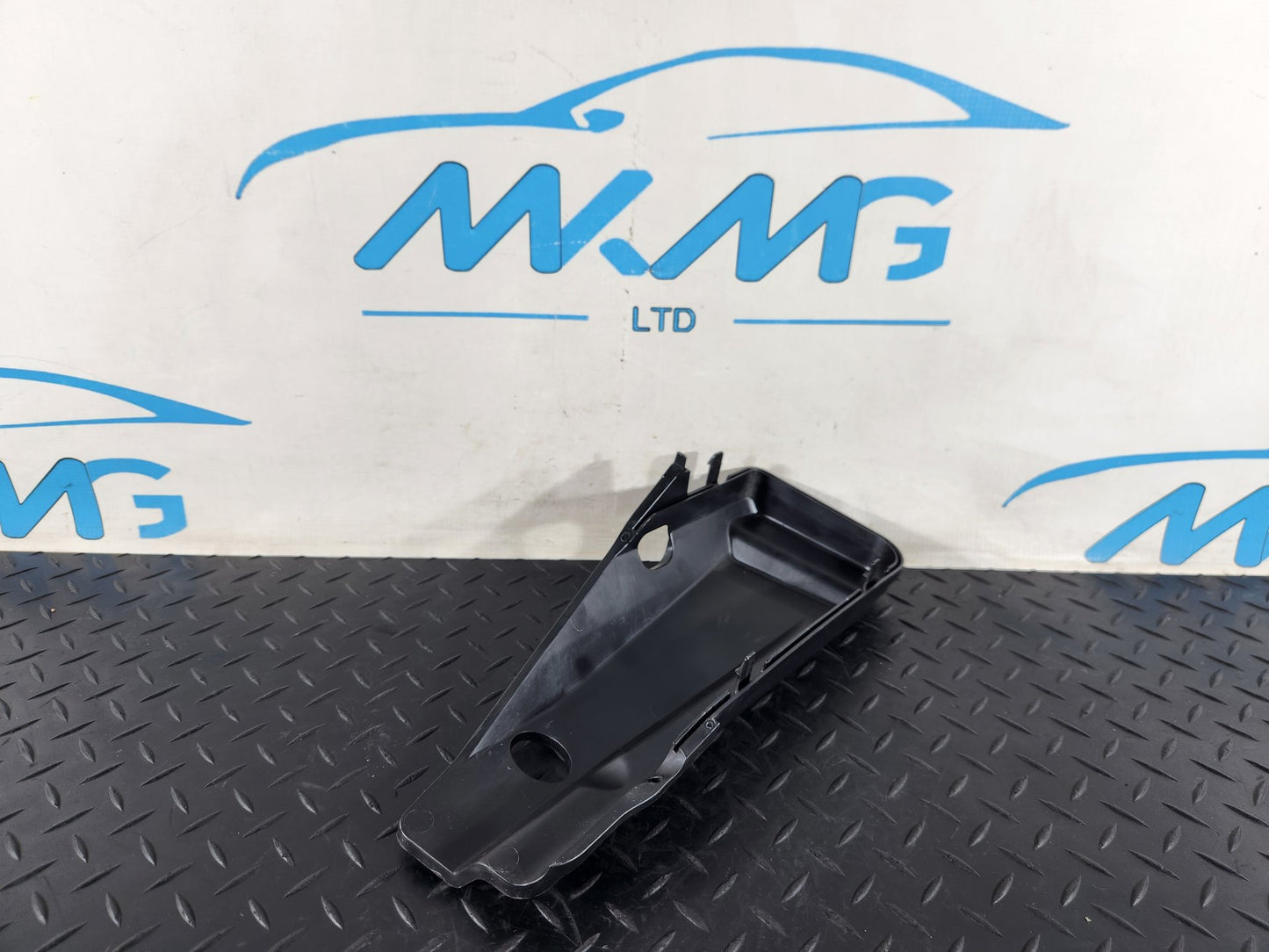 2019 - Mercedes-Benz B200d B-Class W247 SUV Air Duct Intake Trim a2478309900
