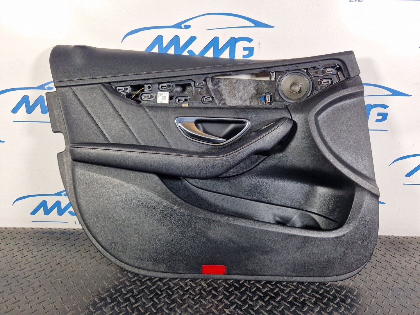 14-21 MERCEDES BENZ C300h W205 FRONT PASSENGER SIDE DOOR PANEL A2055400010