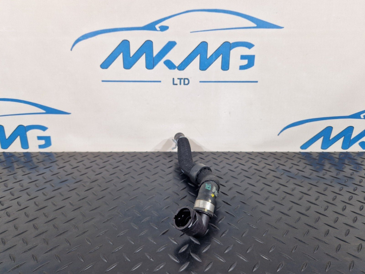 19-ON MERCEDES BENZ B CLASS W247 GENUINE ENGINE COOLANT PIPE HOSE A2478306300