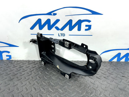 16-19 AUDI A4 B9 AVANT GENUINE GEARSTICK MOUNTING PLATE BRACKET 8W0863531