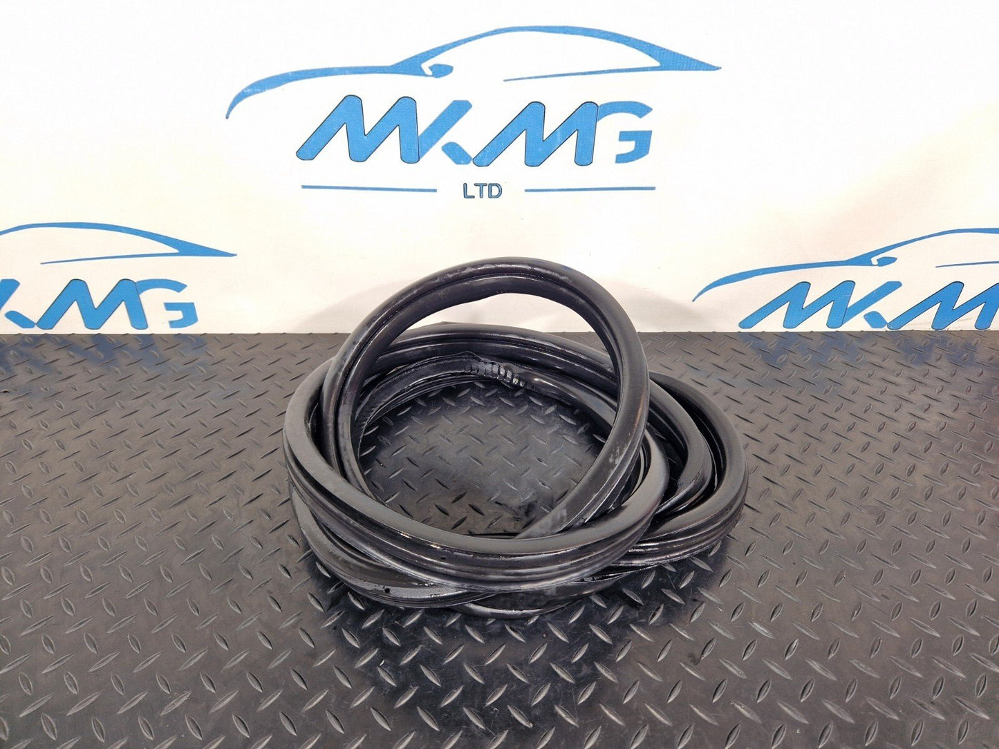 BMW 2 Series Gran Tourer F45 F46 Rear Door Rubber Seal Fits Left & Right 7316818