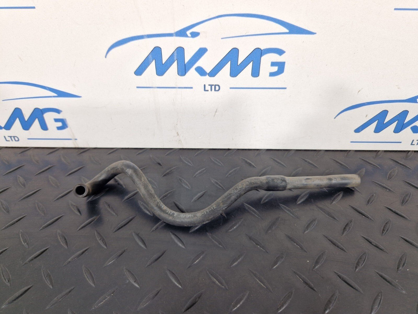 10-18 AUDI A7 4G S-LINE FRONT LEFT HEADLIGHT VENT HOSE 4G8941717B