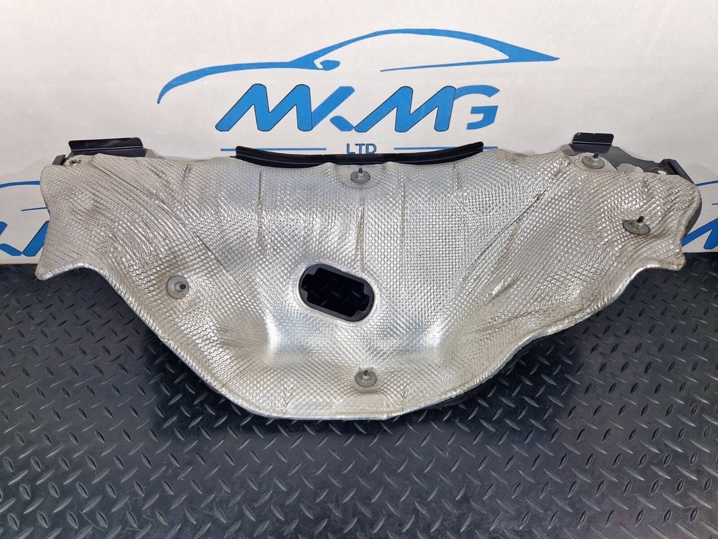 16-19 AUDI A4 B9 GENUINE BULKHEAD FIREWALL HEAT PROTECTION SHIELD 8W0819523C
