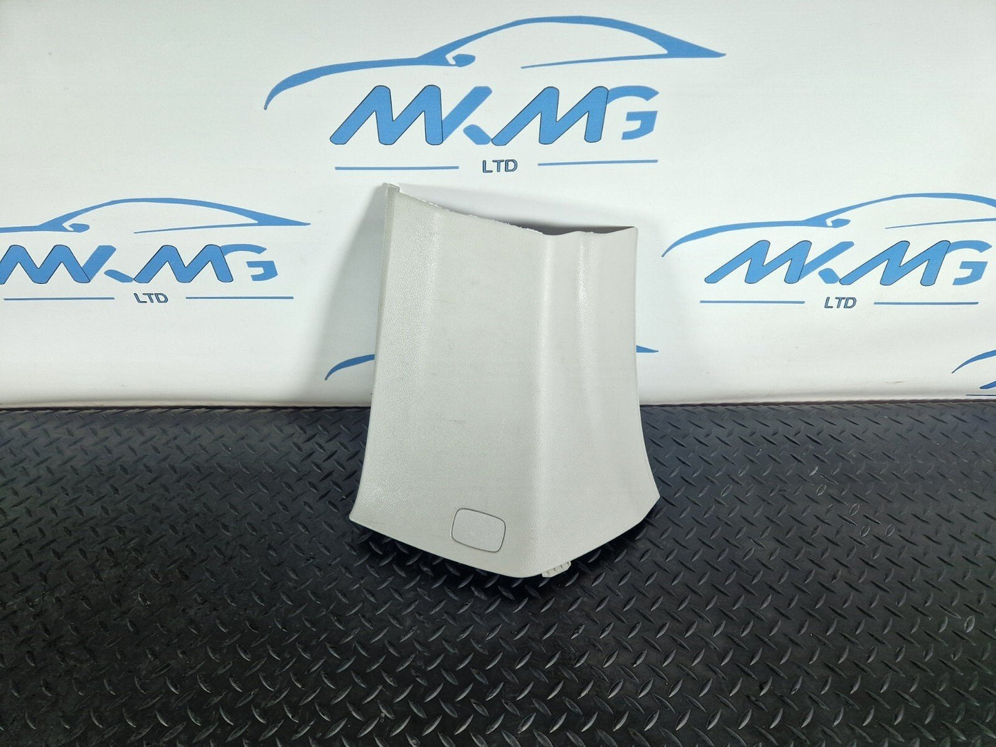 MERCEDES-BENZ C-CLASS W205 REAR RIGHT O/S D-PILLAR TRIM PANEL COVER A4476908425