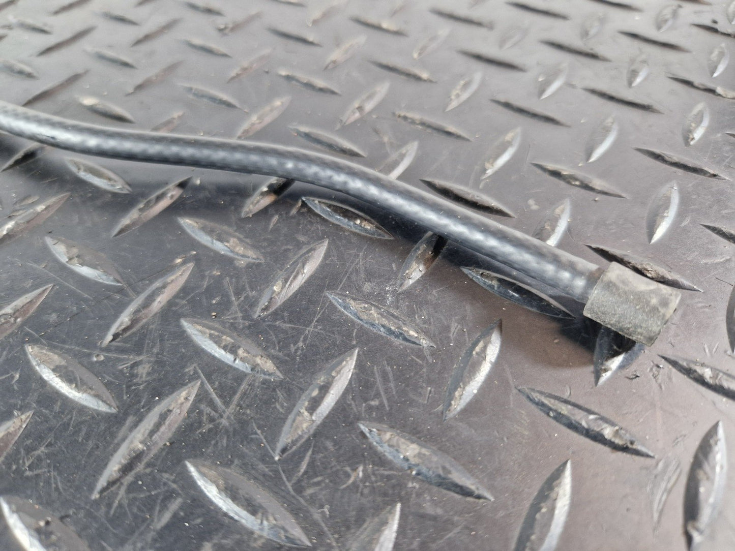 Mercedes-Benz Unknown Part Type A2139052503