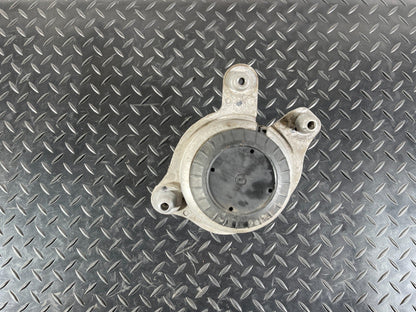 14-21 MERCEDES BENZ C350e W205 ENGINE SUPPORT MOUNT BRACKET RIGHT A2052400300