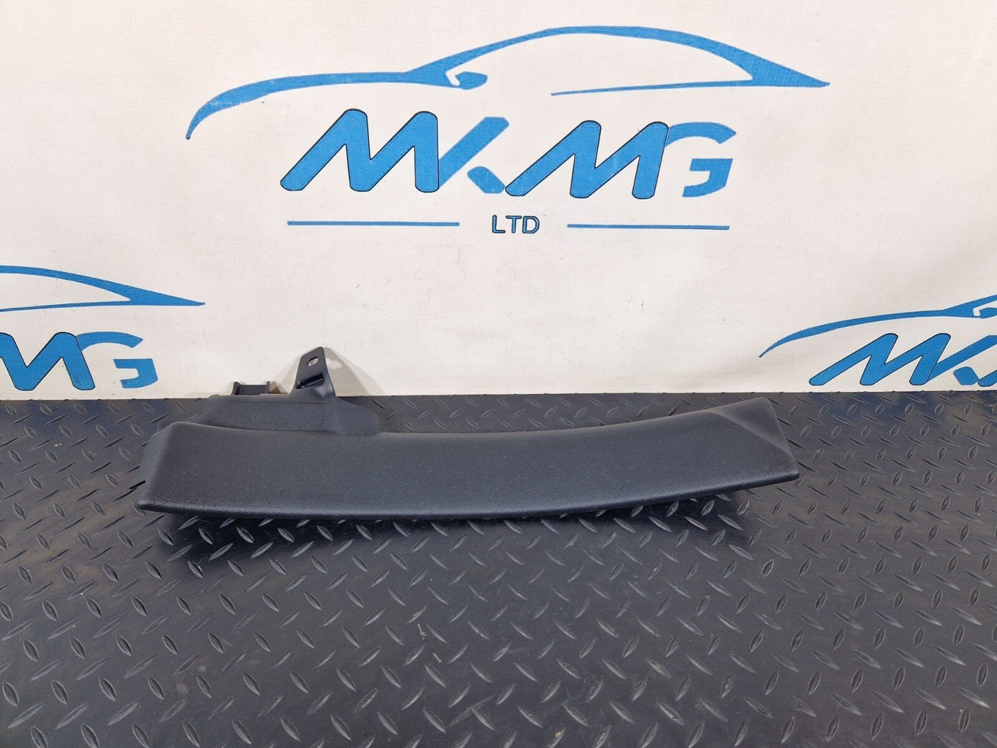 20-24 BMW 1 SERIES F40 REAR DOOR ENTERANCE TRIM RIGHT DRIVER SIDE 7444942