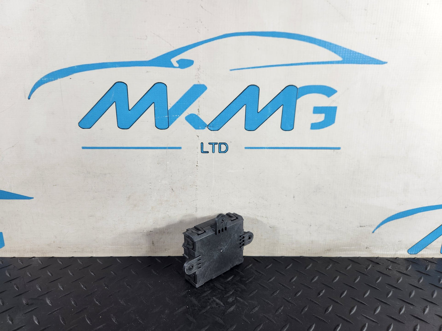 Land Rover Range Rover Evoque SUV Rear Right Door Control Unit J8A214D620CC