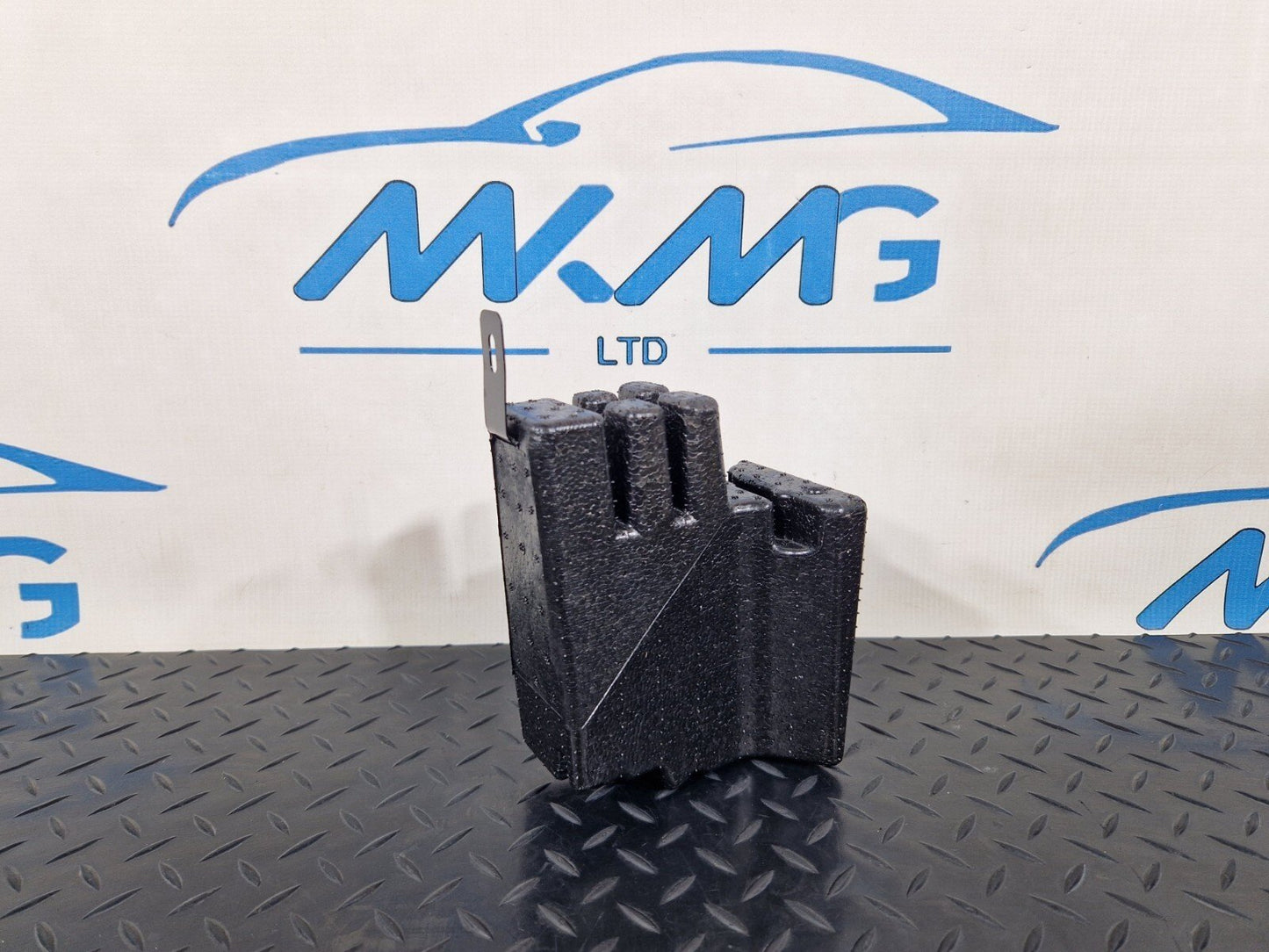 11-18 BMW 6 SERIES F06 BATTERY INSULATOR FOAM CRASH PAD 7607454