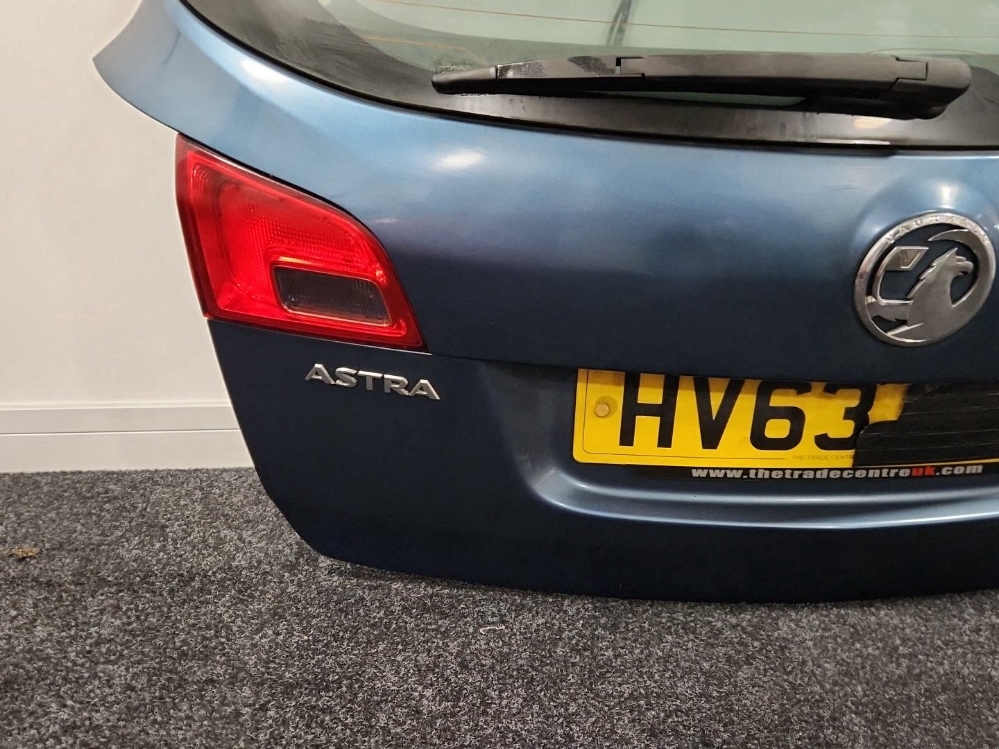 Vauxhall Astra MK6 (J) (A3400) Estate Genuine Bootlid Trunk Tailgate in Blue GWJ