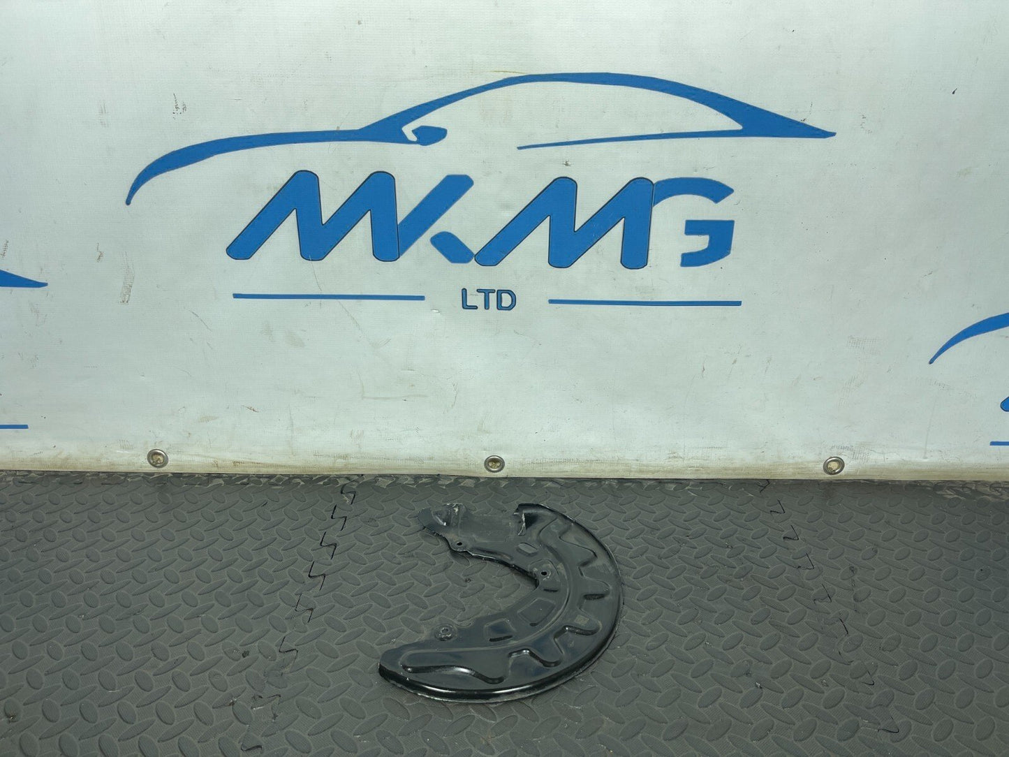 17-20 VW GOLF MK7.5 Front Left Heat Plate Anchor Plate Brake Guard 5Q0615311G