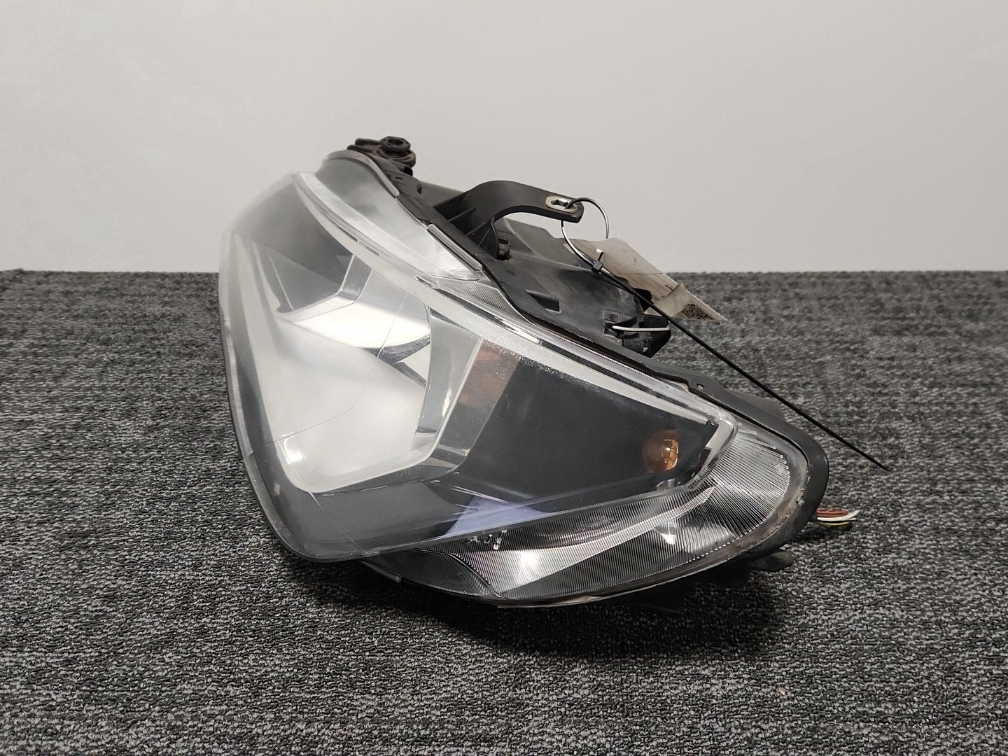 Seat Ibiza MK4 FL - 6J Hatchback Genuine Front Left N/S Headlight 6J2941005M