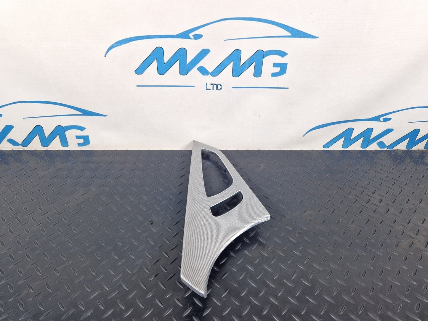 15-18 AUDI A7 4G OEM INTERIOR DOOR SURROUND TRIM RIGHT DRIVER SIDE 4G8867410