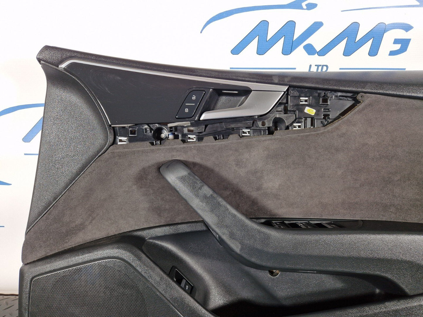 16-24 AUDI A5 F5 S-LINE CONVERTIBLE FRONT RIGHT DRIVER SIDE DOOR CARD 8W6867134