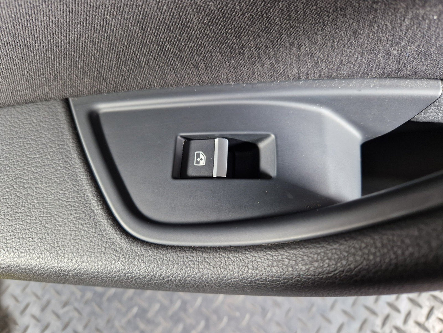 16-19 AUDI A4 B9 GENUINE REAR LEFT PASSENGER SIDE DOOR CARD PANEL 8W0868065