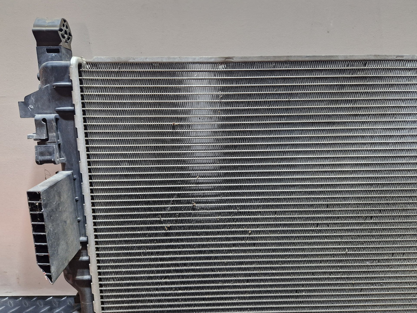 Vauxhall Astra 1.4L Petrol 74.0kw A14XER Genuine Water Coolant Radiator 13281773