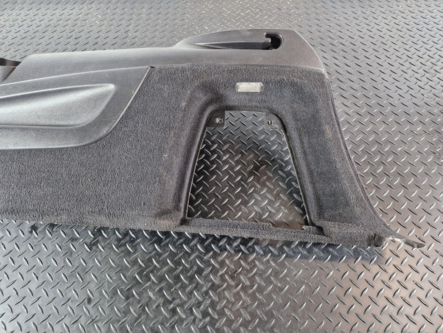 10-15 AUDI Q7 4L RIGHT DRIVER SIDE BOOT FLOOR TOOLBOX TRIM PANEL 4L0863880AA