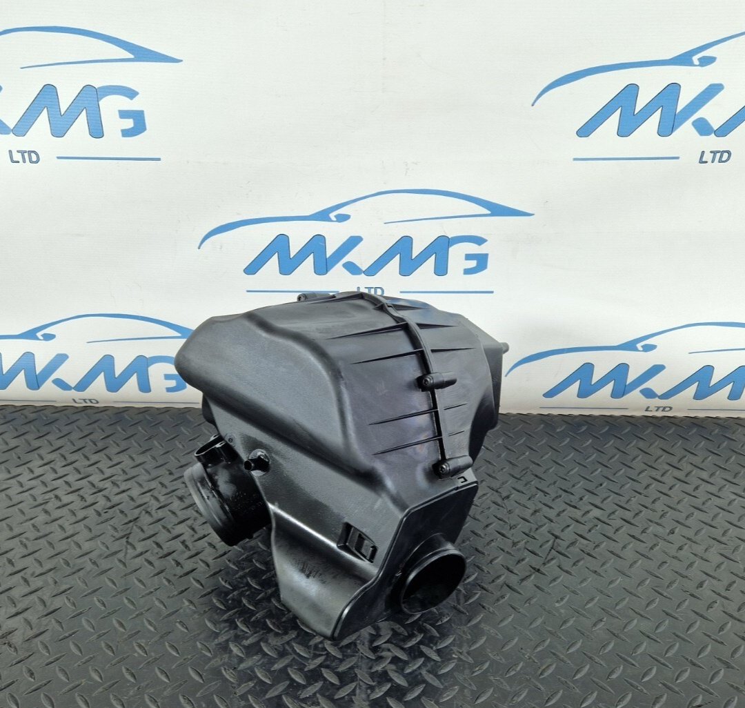 10-17 AUDI A8 4H AIR FILTER BOX HOUSING 4H0133823