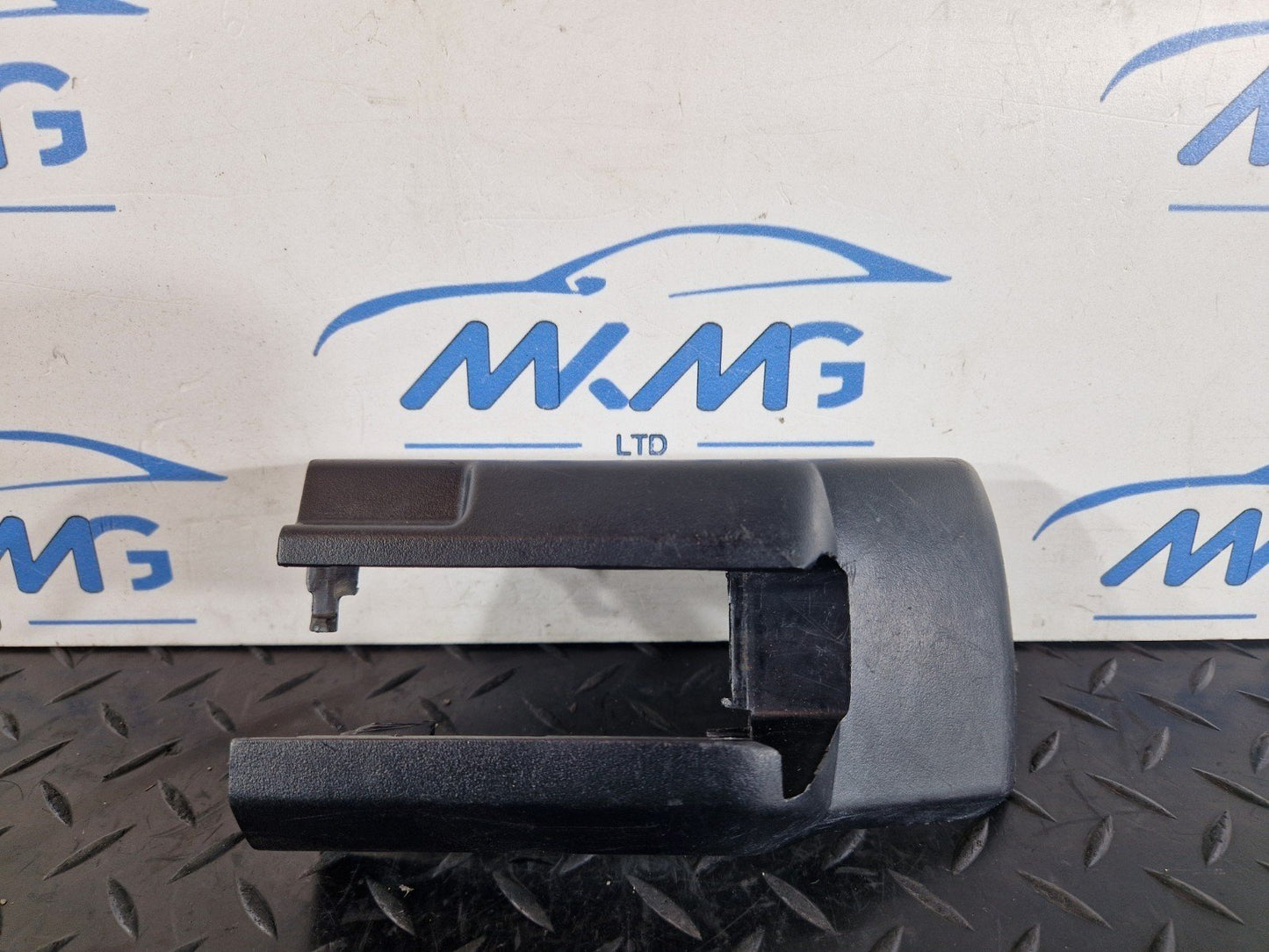 16-19 MERCEDES BENZ GLE W166 REAR LEFT OUTSIDE SEAT RAIL COVER A1669190100