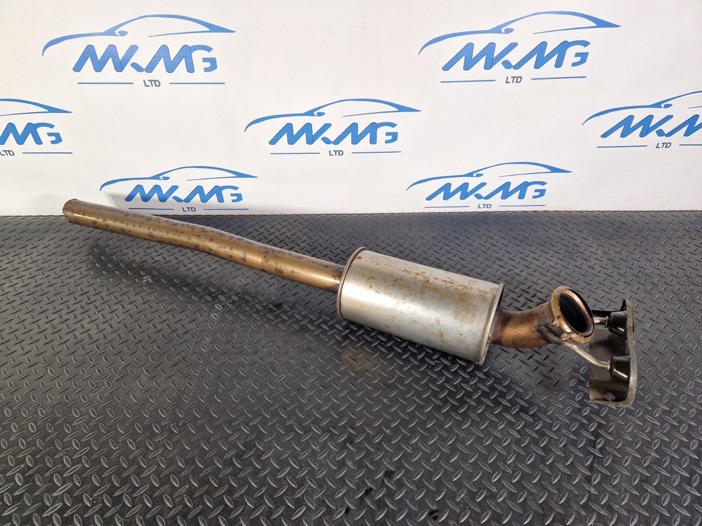 14-20 MERCEDES BENZ GLA 200 X156 GENUINE OEM EXHAUST CENTER SECTION A2464910400