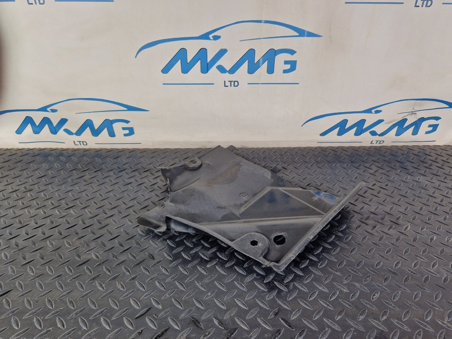Audi Unknown Part Type 8F0825201A