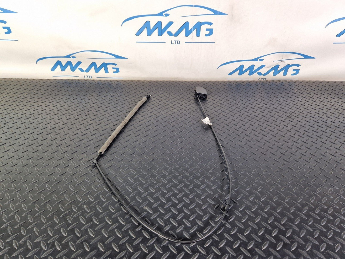 16-19 AUDI A4 AVANT B9 S-LINE RIGHT REAR SEAT RELEASE CABLE 8W9885682