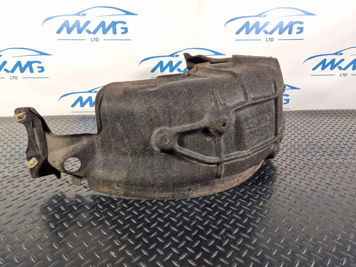 16-22 BMW X1 F48 REAR LEFT PASSENGER SIDE WHEEL ARCH SPLASH GUARD 7346041
