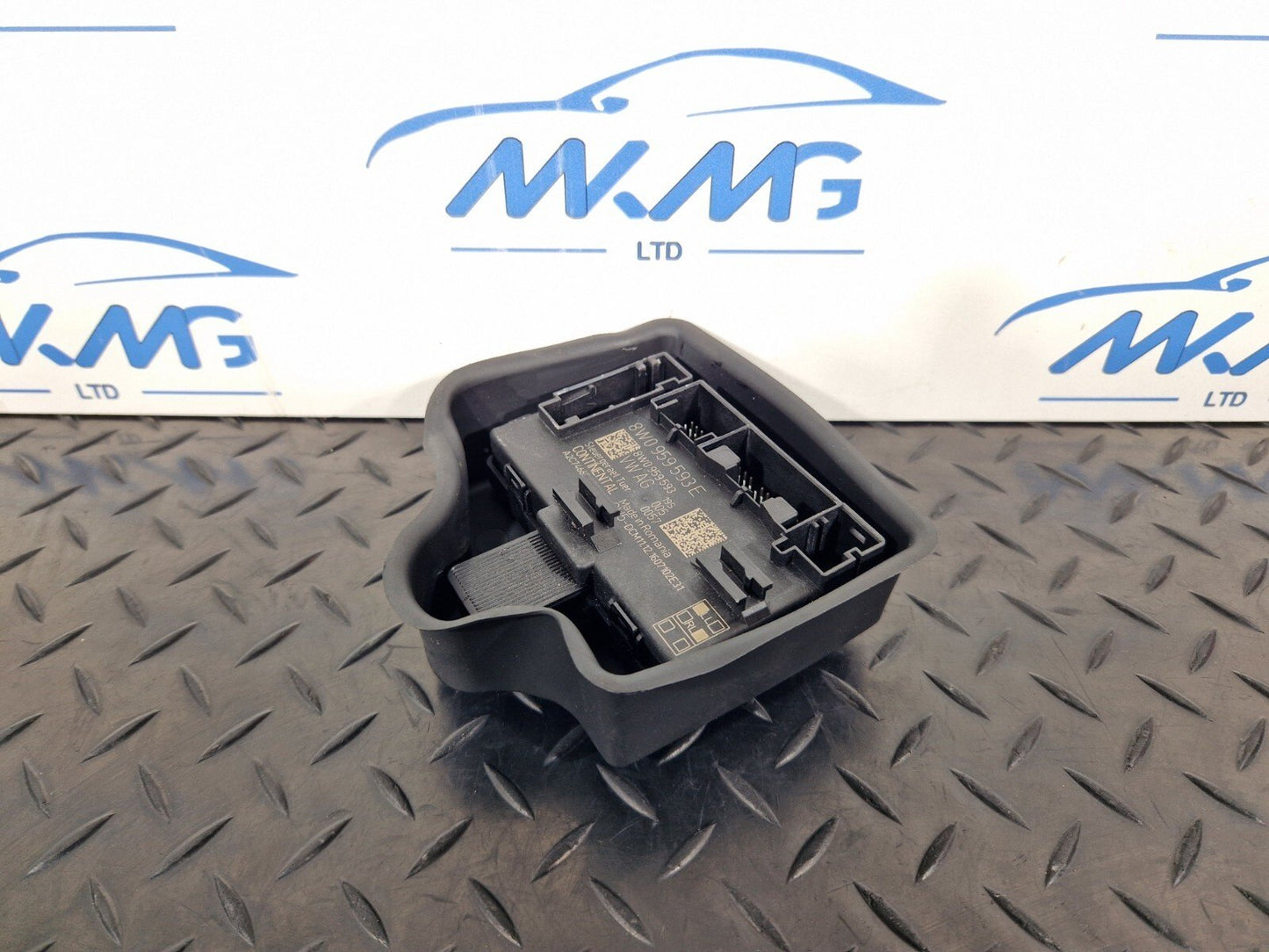 Audi Unknown Part Type 8W0959593E
