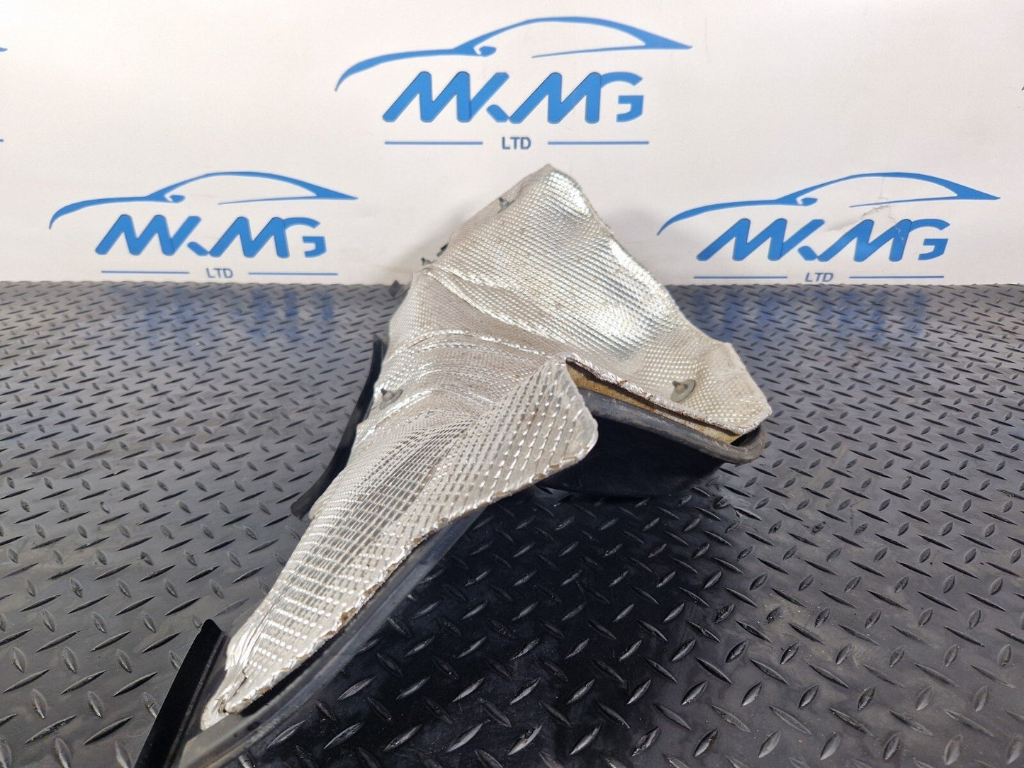16-19 AUDI A4 B9 GENUINE BULKHEAD FIREWALL HEAT PROTECTION SHIELD 8W0819523C