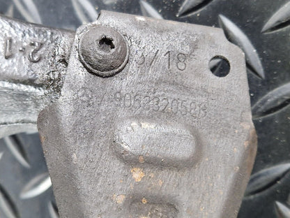 18-ON MERCEDES BENZ SPRINTER W910 2.2 CDI OEM FRONT RIGHT WHEEL HUB A9103320100
