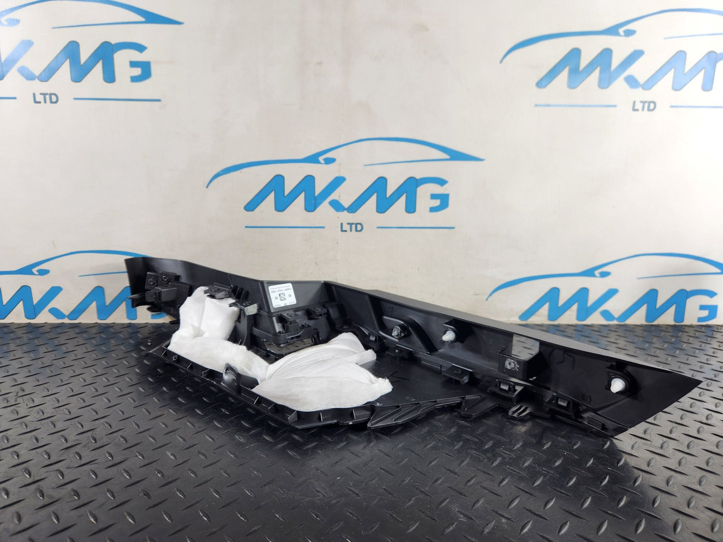 Land Rover Range Rover Evoque L551 SUV Right Side Rear Body Panel Inner Trim