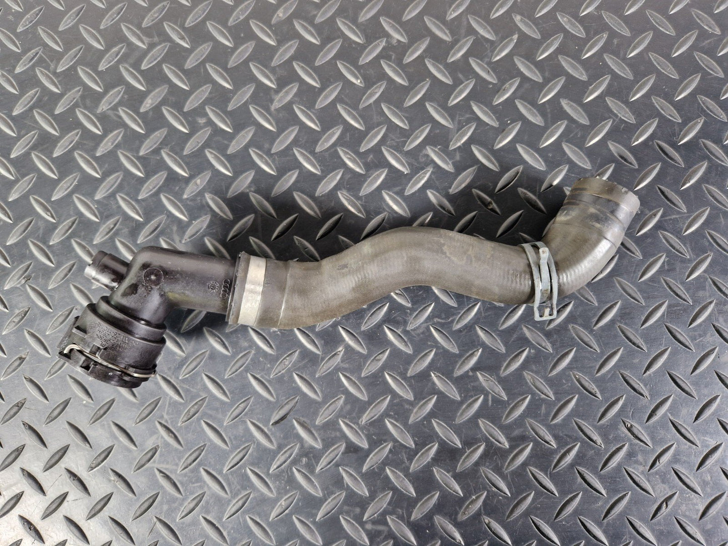 16-24 AUDI A5 F5 COUPE WATER COOLANT PIPE 8W0122293H