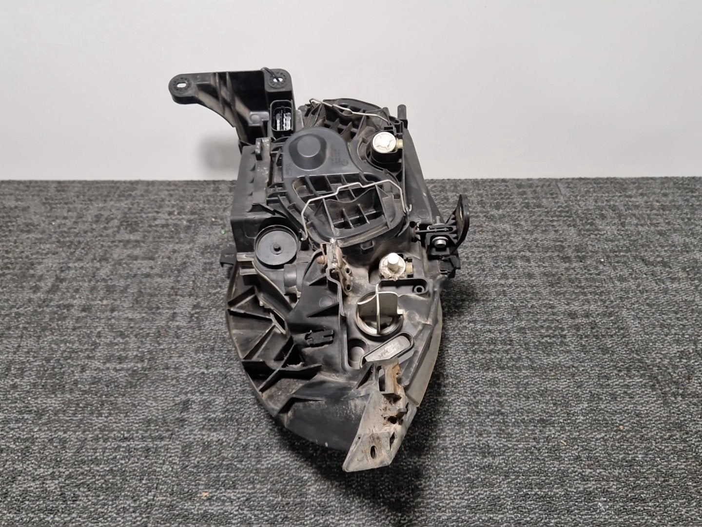 BMW 116i E87 Hatchback Genuine Front Right O/S Driver Headlight