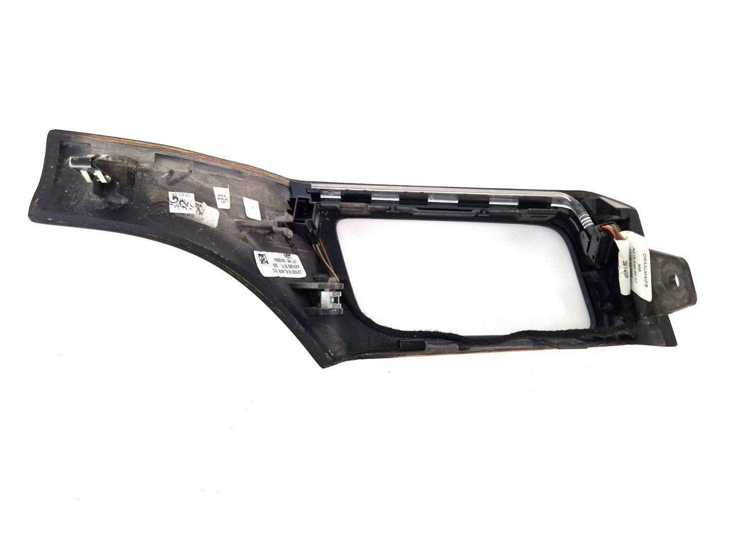 11-18 MERCEDES W218 CLS FRONT DASH AIR VENT SURROUND TRIM RIGHT SIDE A2186807871