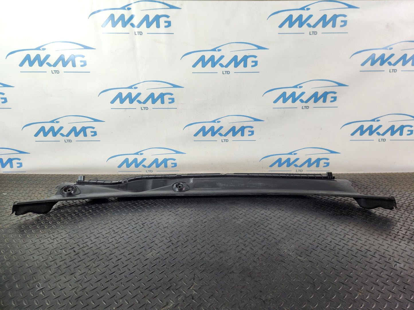 BMW 118i F40 Hatchback Genuine Front Windscreen Scuttle Panel Trim Cover 7453938