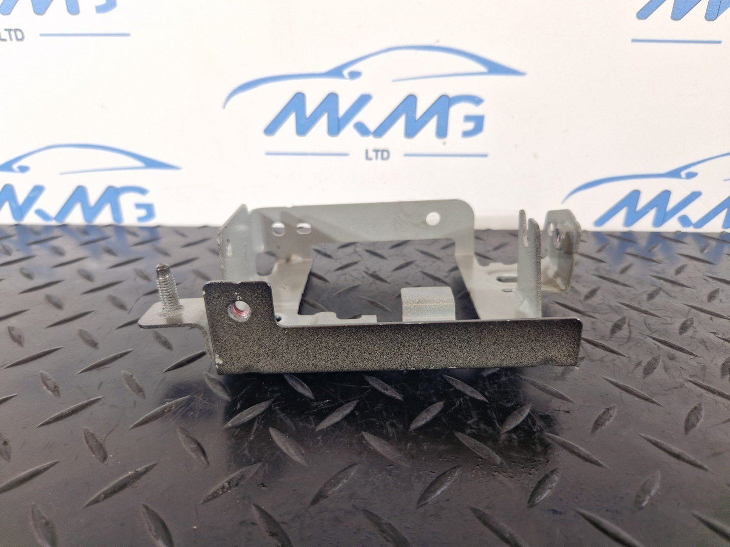 19-ON RANGE ROVER EVOQUE L551 GENUINE BRACKET K8D219H297A