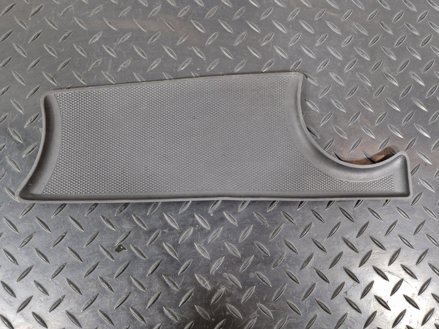 18-ON MERCEDES BENZ SPRINTER W907 W910 OEM EXTERIOR PART A9106891400