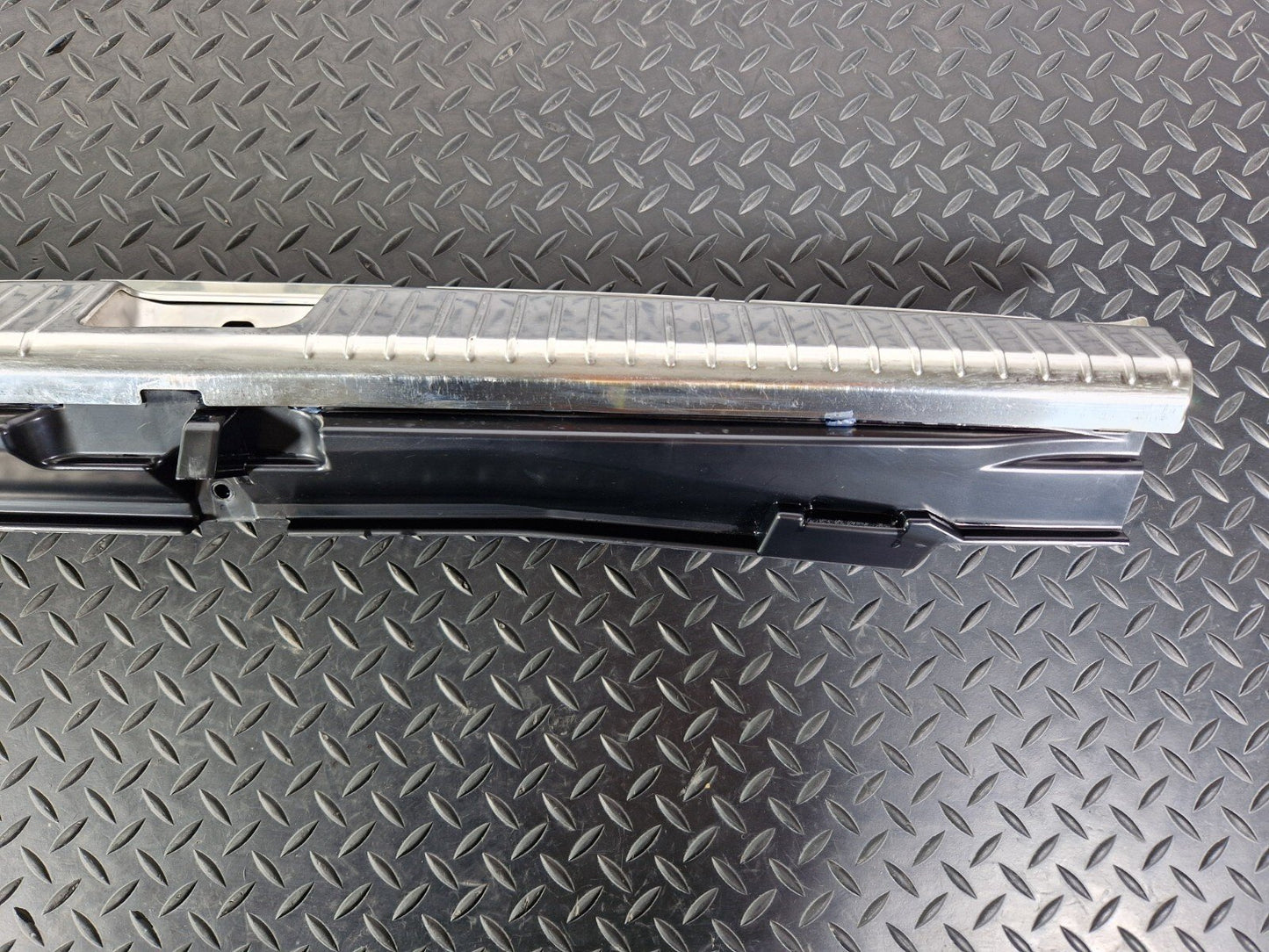 14-21 MERCEDES BENZ C220d W205 TAILGATE BOOT LID TRIM COVER A2056902501