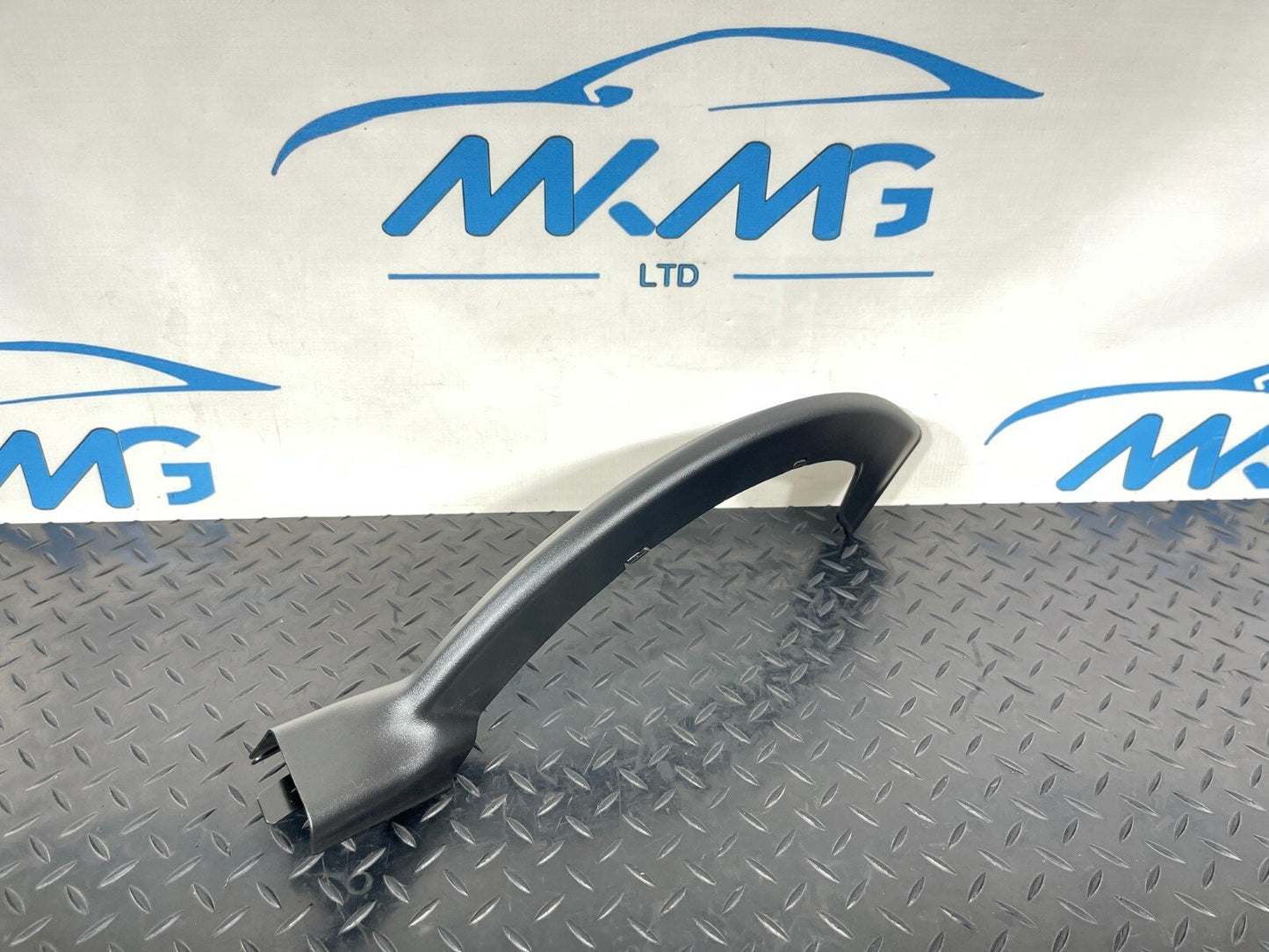 MERCEDES BENZ C-CLASS W205 TRUNK LID HINGE COVER FINISH RIGHT SIDE A2058210189