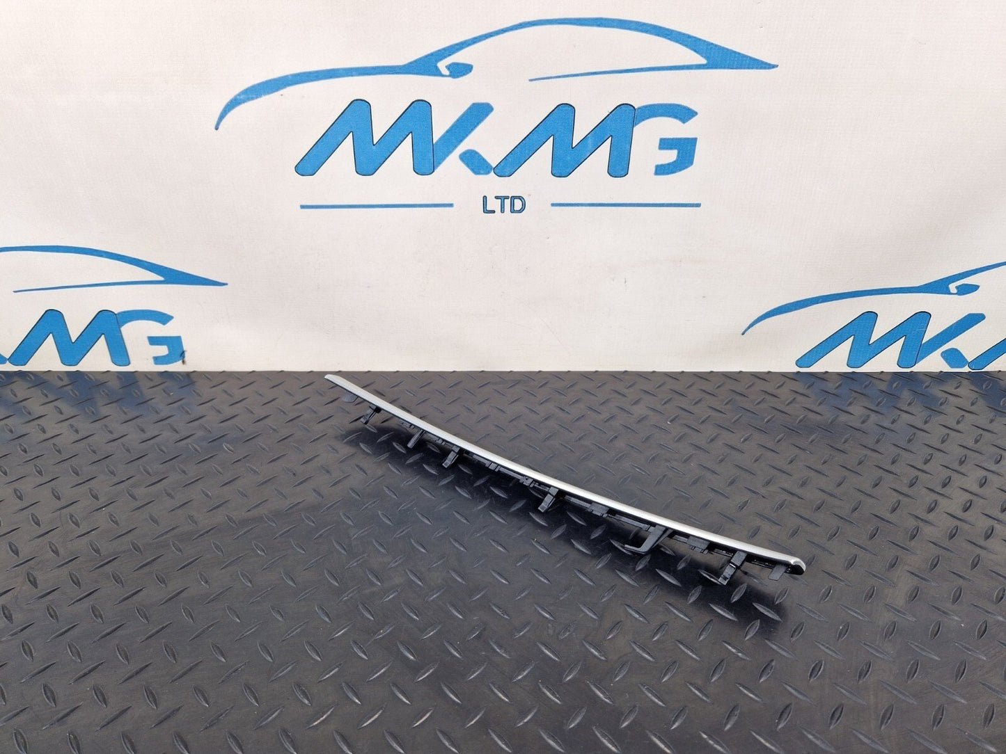 12-17 AUDI S5 CONVERTIBLE GENUINE OEM REAR RIGHT UPPER TRIM STRIP 8F0867420