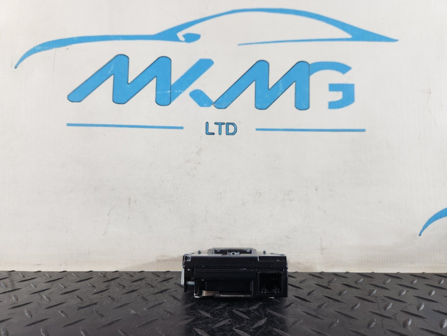 16-20 AUDI Q7 4M GENUINE FRONT VIEW CAMERA 4M0907217C