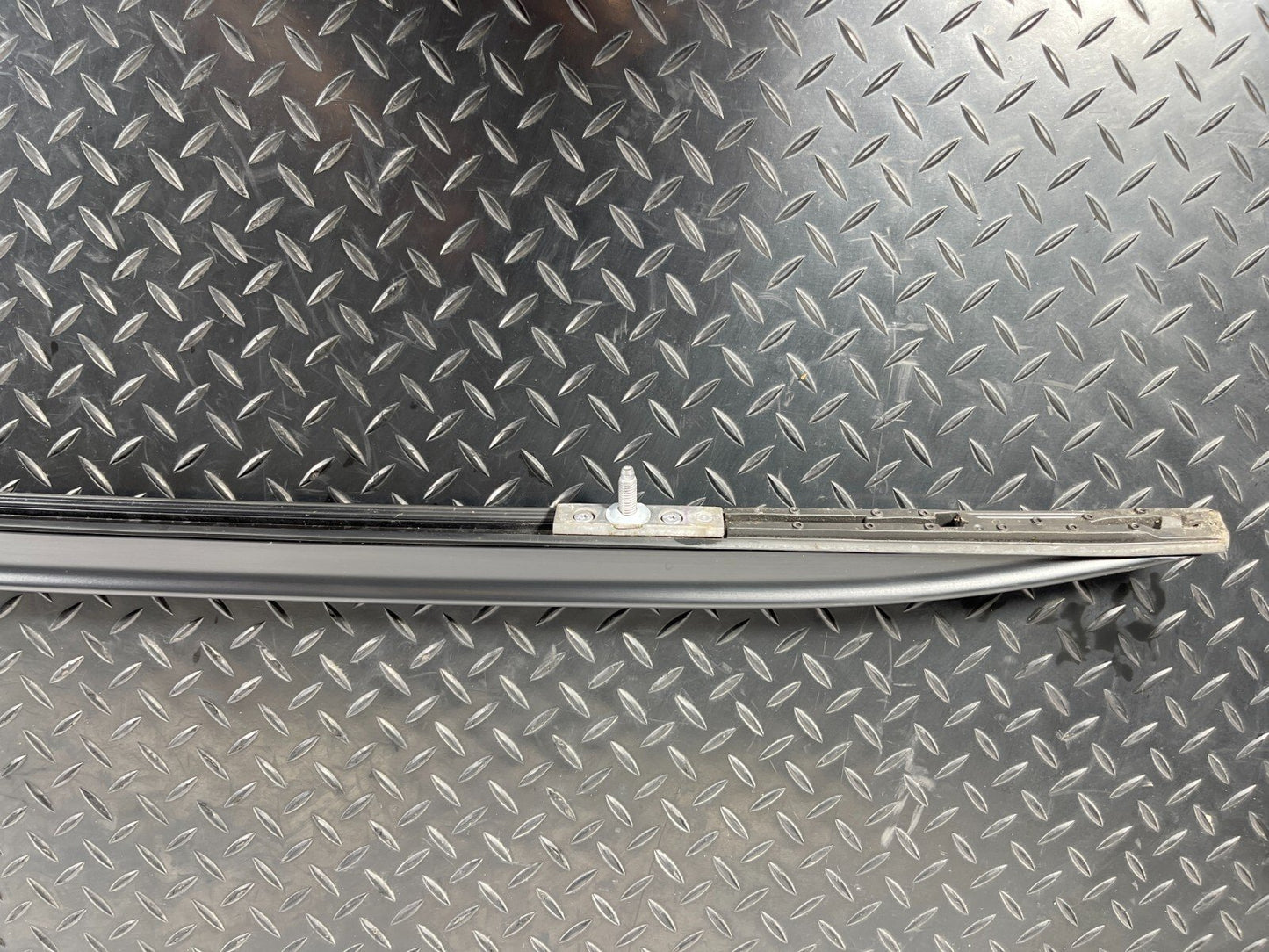 12-18 BMW 3 SERIES F30 F31 GENUINE Left Roof bar rail 7277627