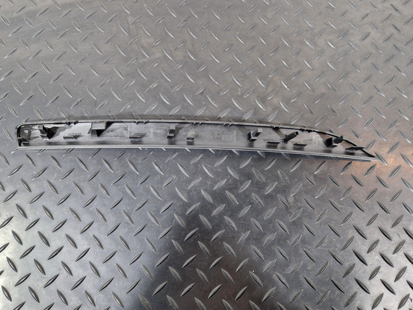 12-17 AUDI S5 CONVERTIBLE GENUINE OEM REAR RIGHT UPPER TRIM STRIP 8F0867420